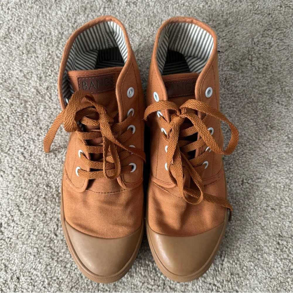 Women's Tan Sneakers